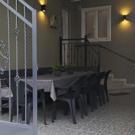 Cozy House Апартаменты *